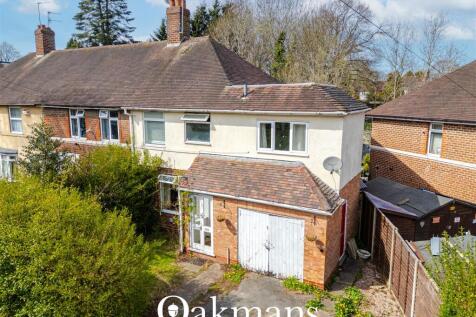 4 bedroom end of terrace house for sale