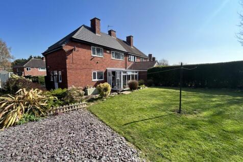 2 bedroom semi-detached house for sale