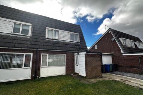 2 bedroom semi-detached house for sale