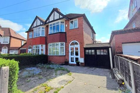 Semi-detached house for sale