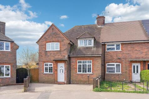 Nicholls Close, Redbourn, AL3 3 bed end of terrace house for sale