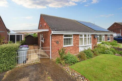 2 bedroom semi-detached bungalow for sale