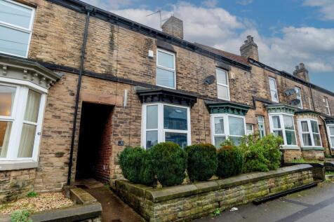 4 bedroom terraced house for sale