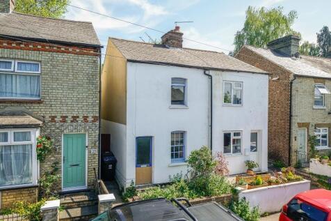 2 bedroom semi-detached house for sale