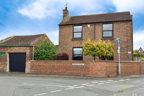 Dog  Duck Lane, Gainsborough DN21 3 bed detached house for sale