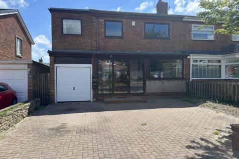 Langley Road, Newton Hall, Durham, DH1 3 bed semi