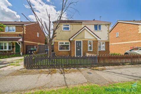 Netherfields Cresent, Middlesbrough 2 bed semi