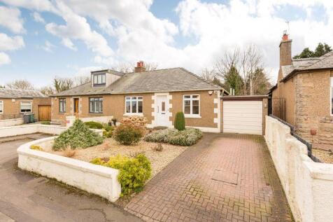 4 Peatville Gardens, Kingsknowe... 2 bed semi