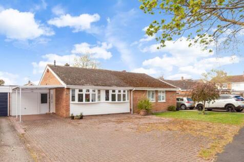2 bedroom semi-detached bungalow for sale