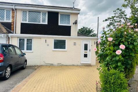 4 bedroom semi-detached house for sale