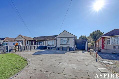 2 bedroom semi-detached bungalow for sale