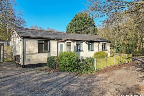 3 bedroom detached bungalow for sale