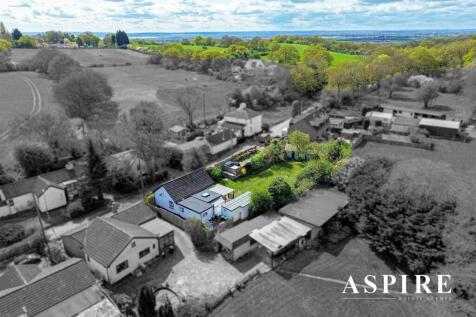 4 bedroom detached bungalow for sale