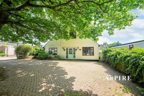 6 bedroom house for sale