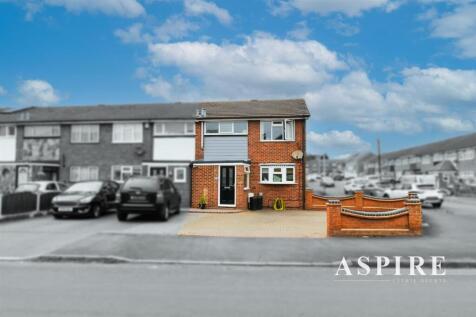 3 bedroom end of terrace house for sale