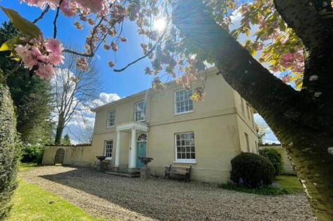 Kenninghall, Norfolk 6 bed detached house for sale