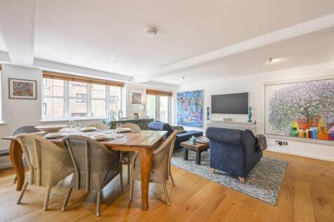 Wapping Wall, Wapping, London, E1W 2 bed flat for sale