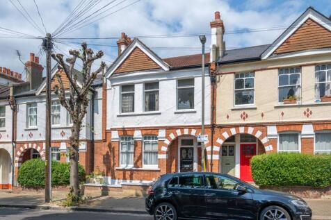 Idlecombe Road, Tooting, London, SW17 3 bed maisonette for sale