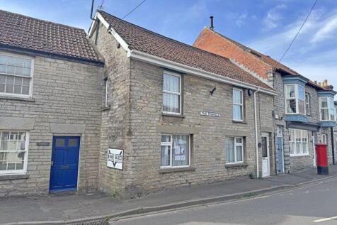 4 bedroom terraced house for sale
