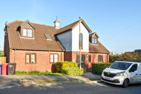 Garratts Way, High Wycombe... 1 bed apartment for sale
