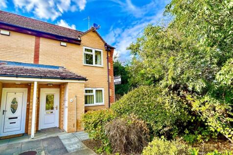 Belton Gardens, Stamford 2 bed end of terrace house for sale