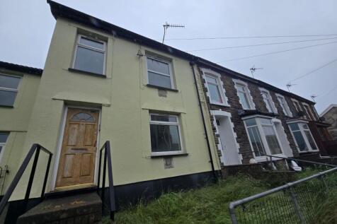 77A Clydach Road, Tonypandy, Mid... 1 bed flat for sale
