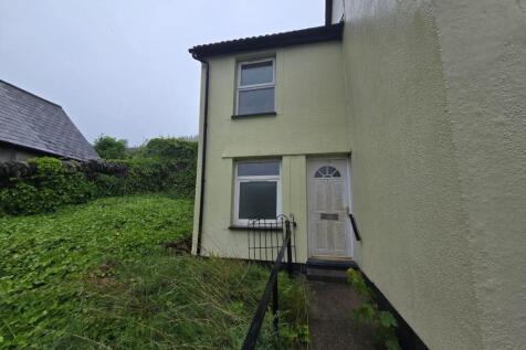 77B Clydach Road, Tonypandy, Mid... 1 bed flat for sale