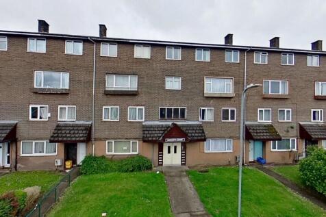 3 Leckwith Court, Tidenham Road... 3 bed flat for sale