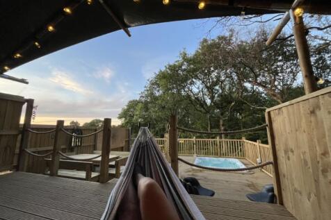 Robin Hood Safari Unit, Redberth... 2 bed lodge for sale