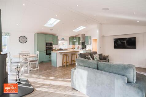 2 bedroom park home for sale