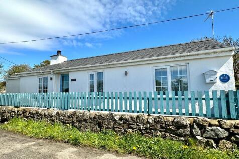 5 bedroom cottage for sale