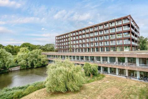 Lake Shore Drive, Bristol 1 bed apartment for sale
