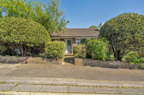 Caisters Close, Hove, East Sussex 2 bed bungalow for sale