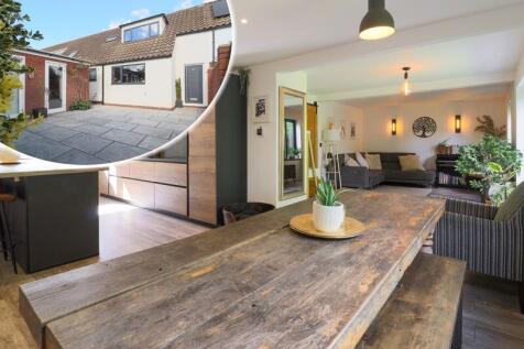 Riverside Close, Bridge CT4 4 bed village house for sale