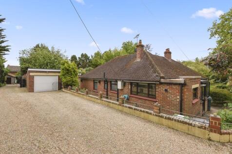 The Hill, Canterbury CT3 3 bed detached bungalow for sale