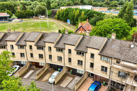Bannister Close, East Oxford 4 bed terraced house for sale