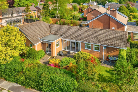 Cobbetts Way, Wilmslow 3 bed bungalow for sale