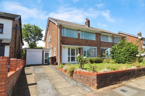 Rochford Avenue, Manchester M45 4 bed semi