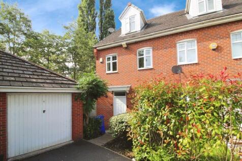 3 bedroom semi-detached house for sale