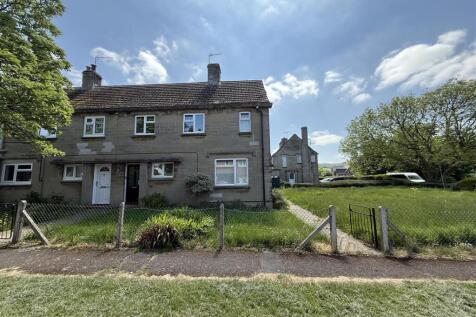 3 bedroom semi-detached bungalow for sale