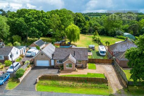 4 bedroom chalet for sale