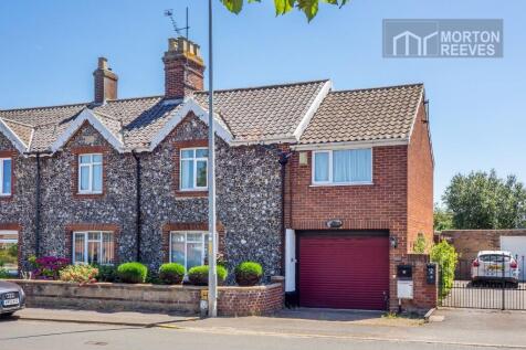 4 bedroom semi-detached house for sale
