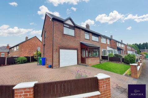 5 bedroom semi-detached house for sale