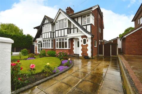 3 bedroom semi-detached house for sale