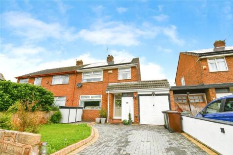 3 bedroom semi-detached house for sale
