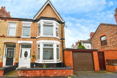 3 bedroom end of terrace house for sale
