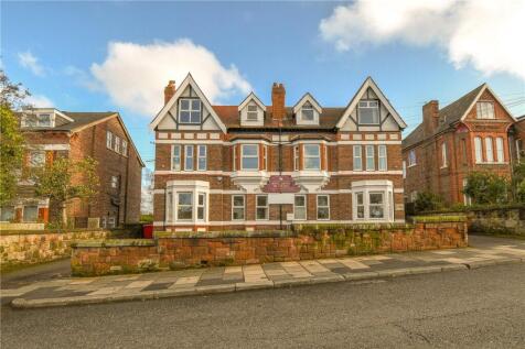 7 bedroom semi-detached house for sale