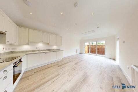 1 bedroom detached bungalow for sale