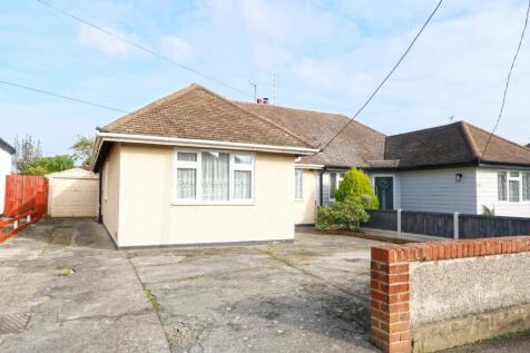 2 bedroom semi-detached bungalow for sale