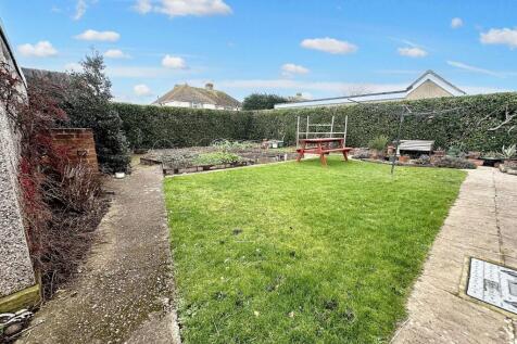 Vernon Avenue, Peacehaven, BN10 8RT 4 bed detached house for sale